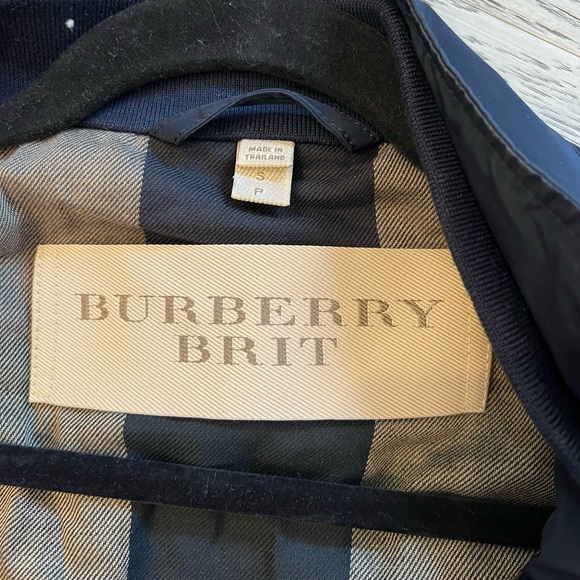 Burberry Brighton Jacket - Picture 3 of 7